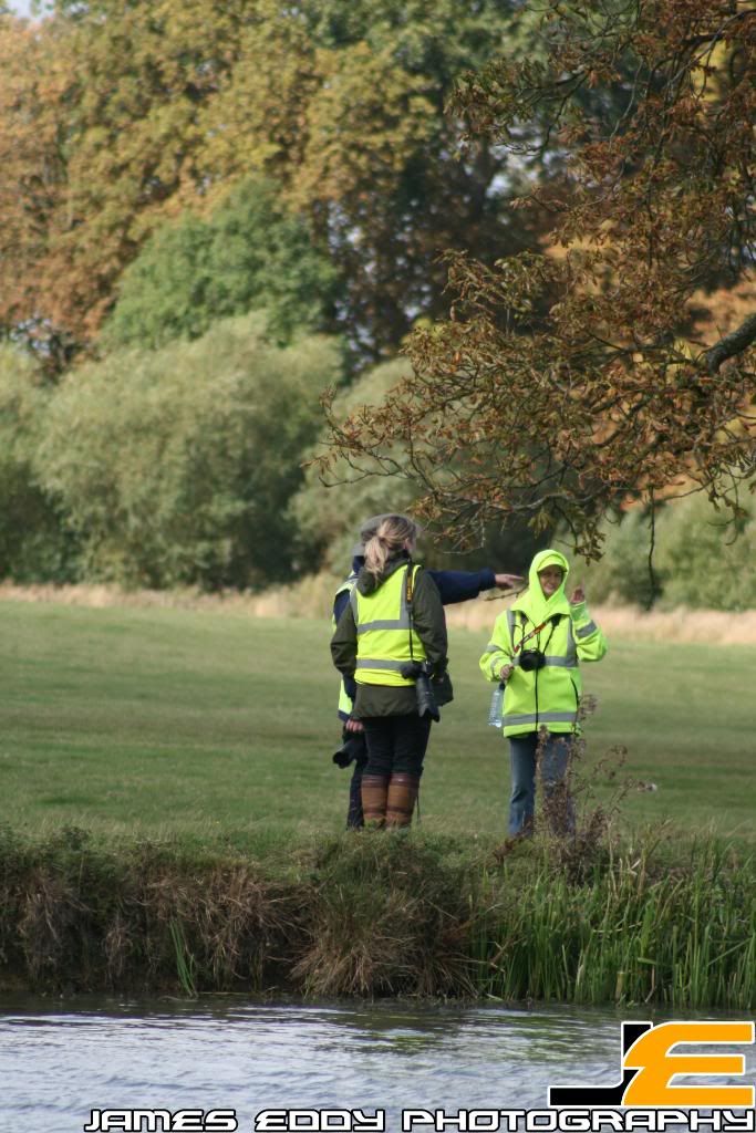 IMAGE: http://i1178.photobucket.com/albums/x364/06Jeddy/Hovercraft%20Racing/Claydon%202011/IMG_0024.jpg