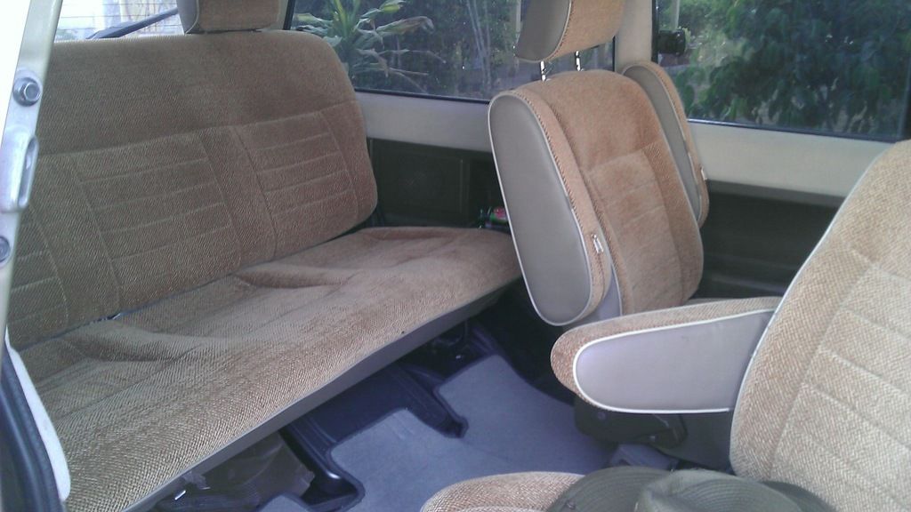 Toyota Van 1987, xe xuất Mỹ 2 Sundroof - 2