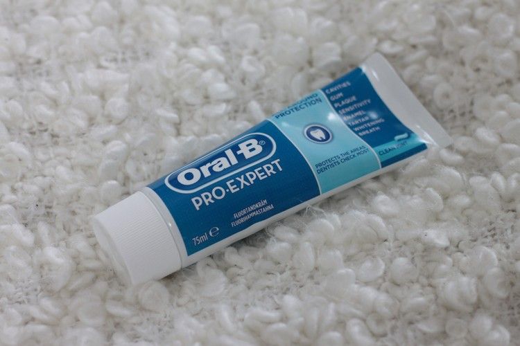 photo oralb6_zpsf0c7a64f.jpg