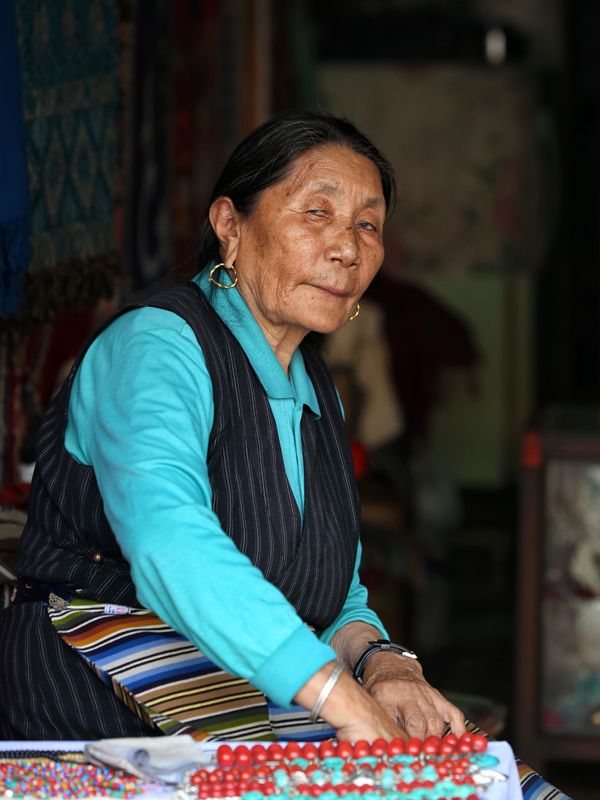 IMAGE: http://i1178.photobucket.com/albums/x372/samerr9/pokara1_zps3d5a969b.jpg