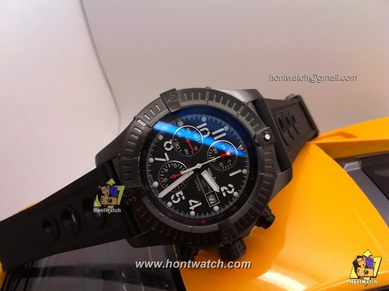 breitlingAvengerChronoblacksteel48mm-Hmaker2.jpg