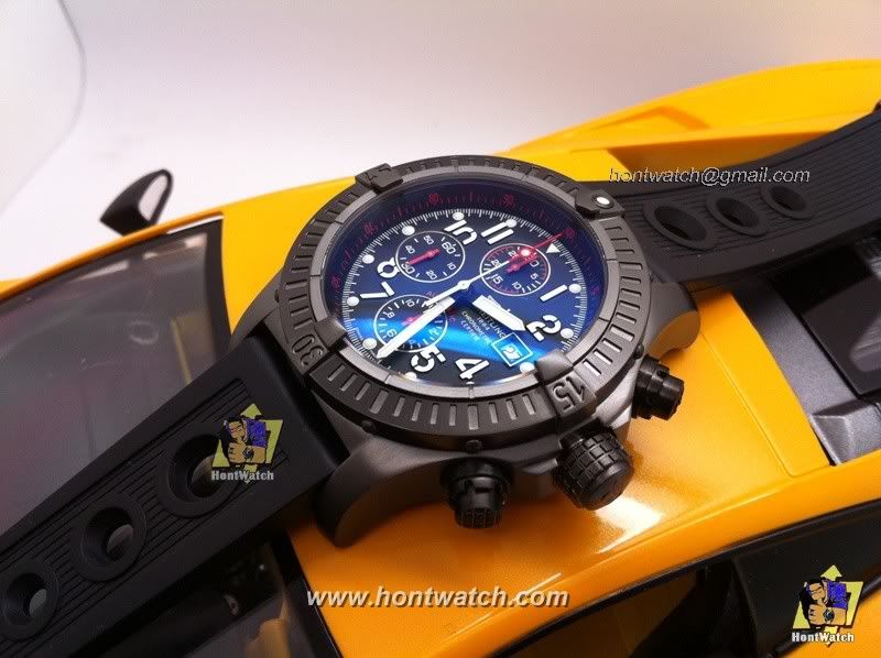 breitlingAvengerChronoblacksteel48mm-Hmaker4.jpg