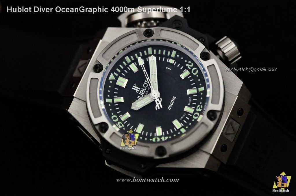 HublotDiverOceanGraphic4000msuperlume11-77501.jpg