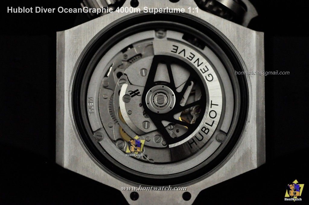 HublotDiverOceanGraphic4000msuperlume11-775018.jpg