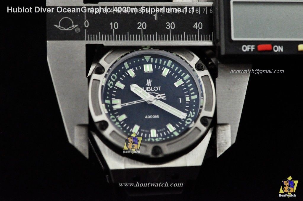 HublotDiverOceanGraphic4000msuperlume11-775020.jpg