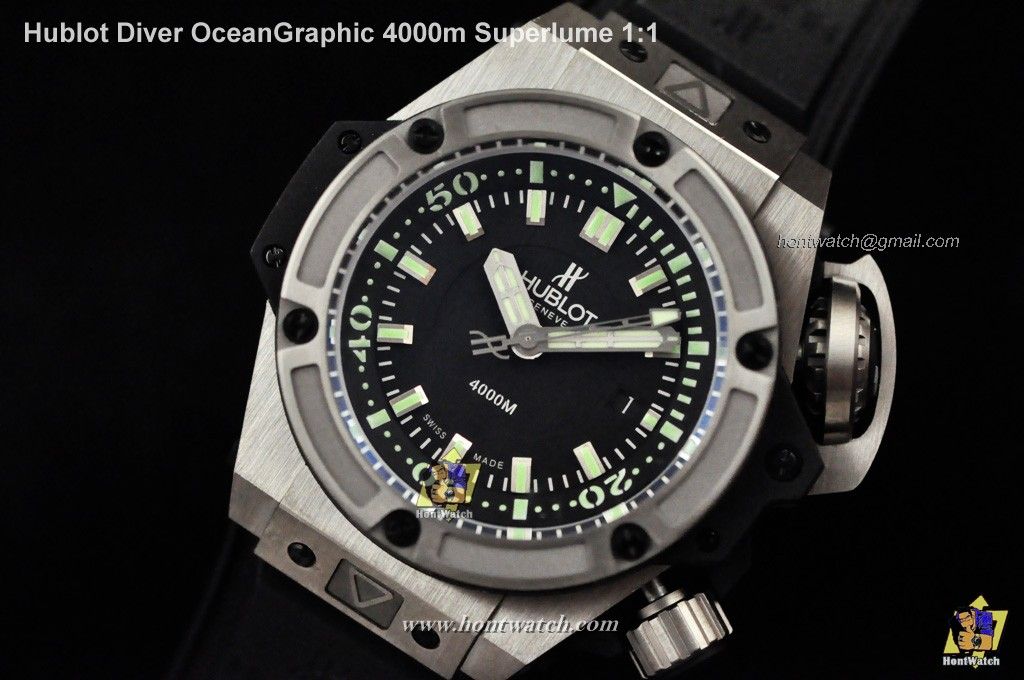 HublotDiverOceanGraphic4000msuperlume11-77504.jpg